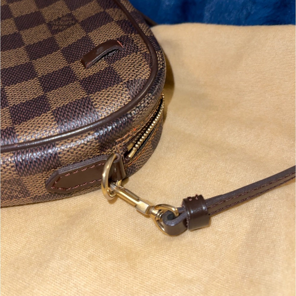 🤎 Louis Vuitton Ipanema Pochette🤎 - Picture 3 of 10